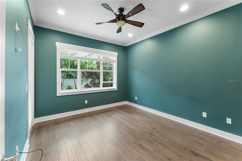 Под контрактом: $1,359,000 (4 спален, 4 ванн, 3567 Квадратных фут)