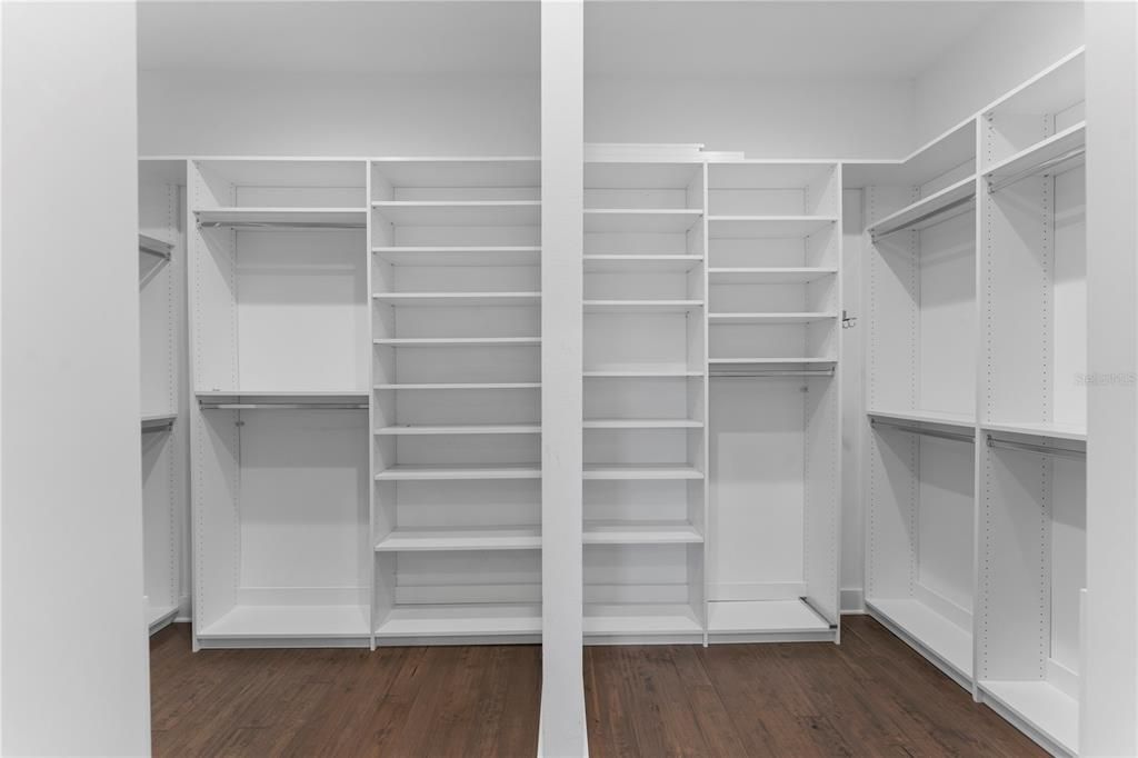 Под контрактом: $1,359,000 (4 спален, 4 ванн, 3567 Квадратных фут)