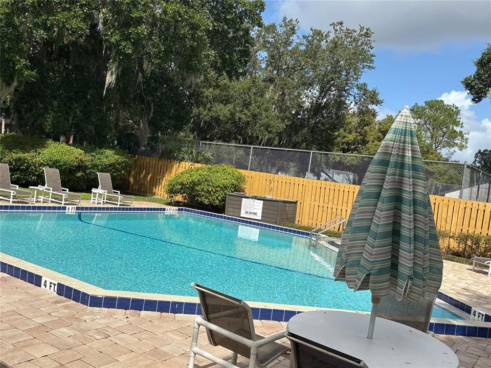 For Sale: $295,000 (2 beds, 2 baths, 1669 Square Feet)