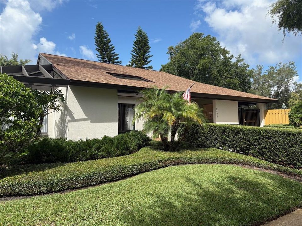 For Sale: $295,000 (2 beds, 2 baths, 1669 Square Feet)