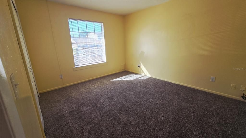 合同活跃: $1,450 (2 贝兹, 2 浴室, 1336 平方英尺)