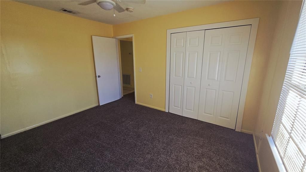 合同活跃: $1,450 (2 贝兹, 2 浴室, 1336 平方英尺)