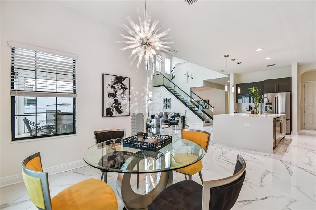 For Sale: $999,900 (6 beds, 5 baths, 4476 Square Feet)