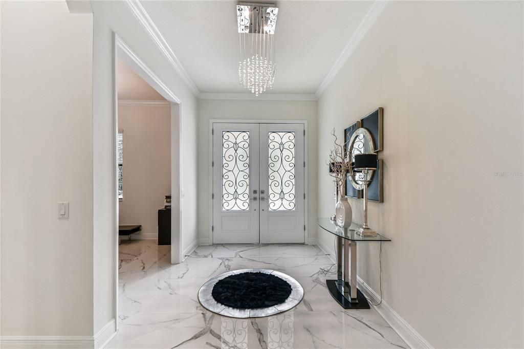 For Sale: $999,900 (6 beds, 5 baths, 4476 Square Feet)