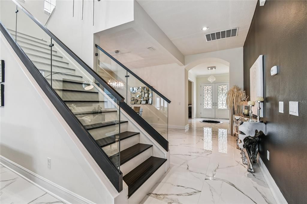 For Sale: $999,900 (6 beds, 5 baths, 4476 Square Feet)