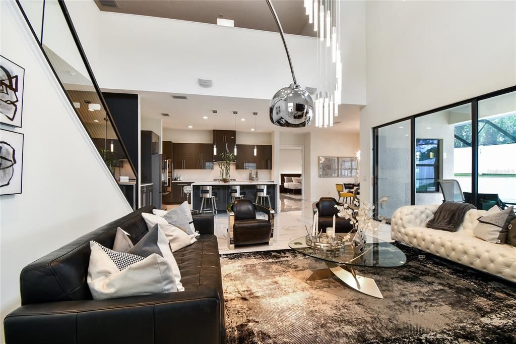 For Sale: $999,900 (6 beds, 5 baths, 4476 Square Feet)