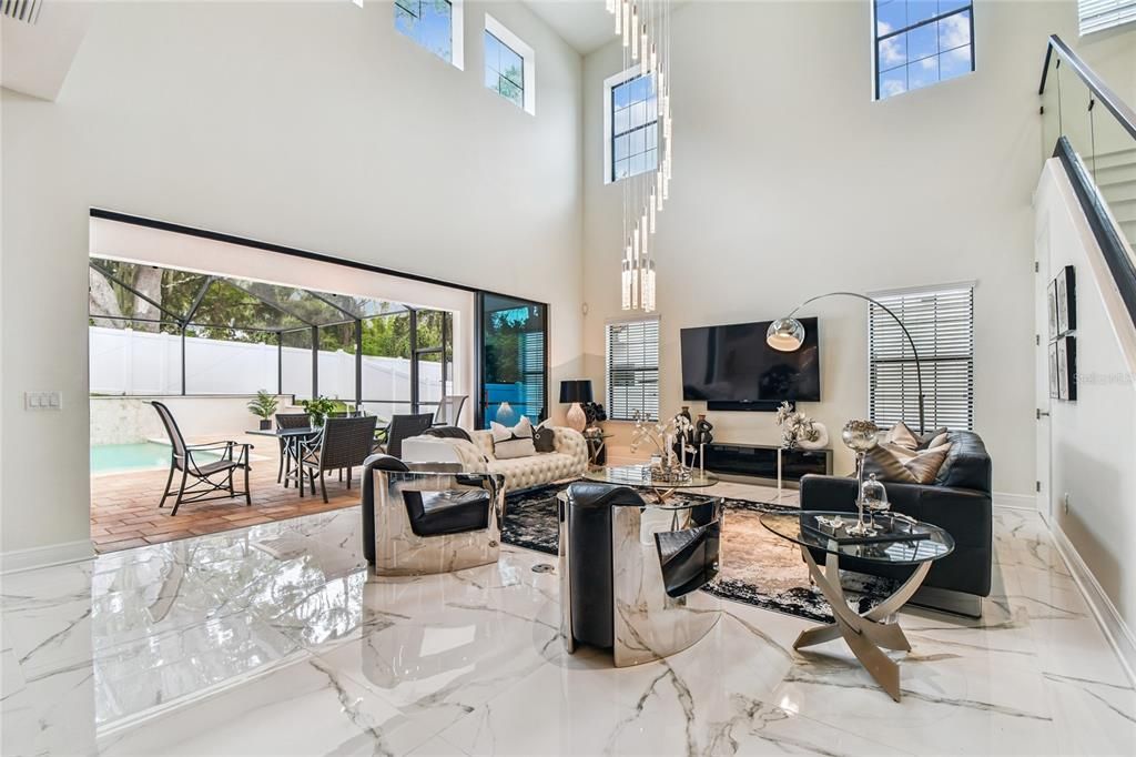 For Sale: $999,900 (6 beds, 5 baths, 4476 Square Feet)