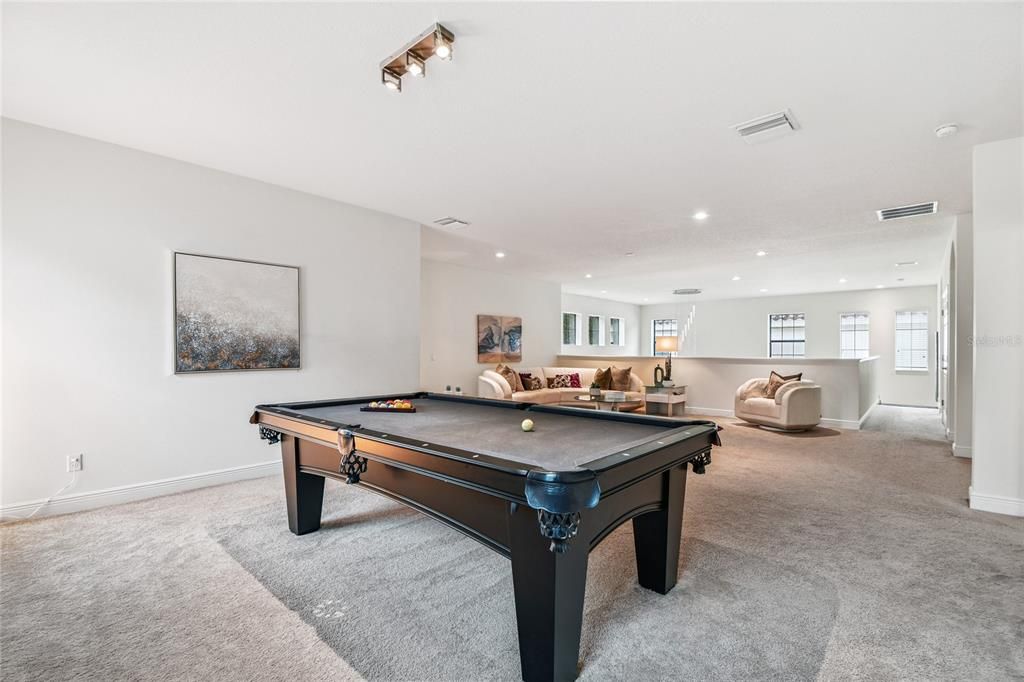 For Sale: $999,900 (6 beds, 5 baths, 4476 Square Feet)