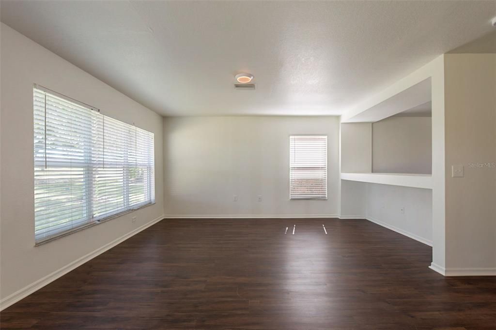 For Sale: $369,900 (4 beds, 2 baths, 2345 Square Feet)