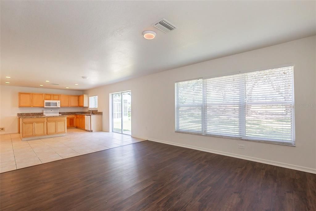 For Sale: $369,900 (4 beds, 2 baths, 2345 Square Feet)