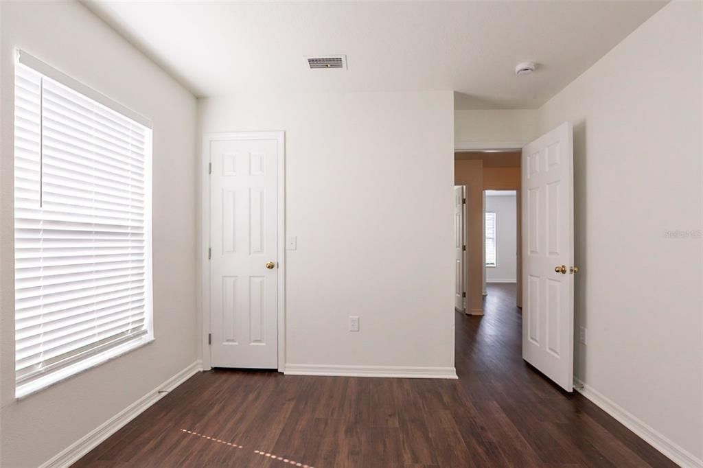 For Sale: $369,900 (4 beds, 2 baths, 2345 Square Feet)