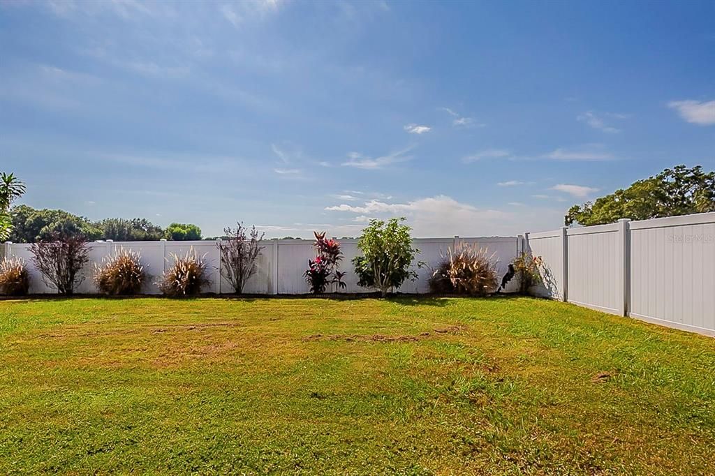 合同活跃: $319,900 (4 贝兹, 2 浴室, 1846 平方英尺)