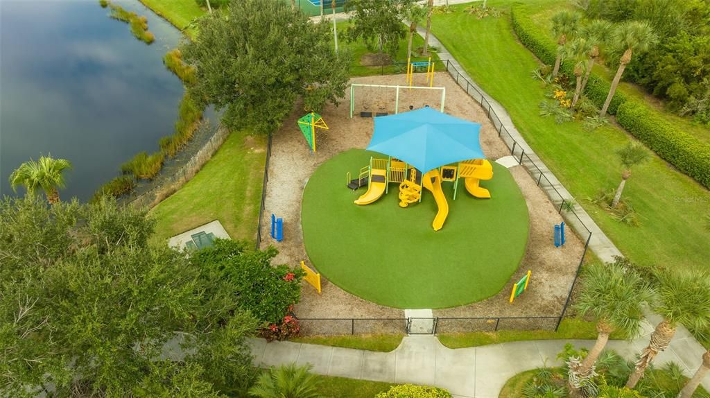 For Sale: $248,900 (2 beds, 2 baths, 1226 Square Feet)