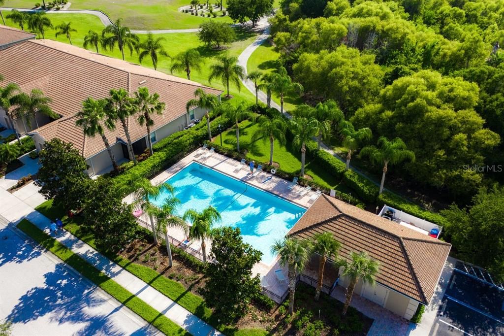 For Sale: $248,900 (2 beds, 2 baths, 1226 Square Feet)