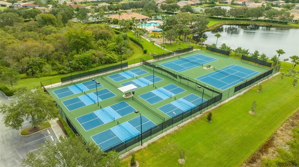 For Sale: $248,900 (2 beds, 2 baths, 1226 Square Feet)