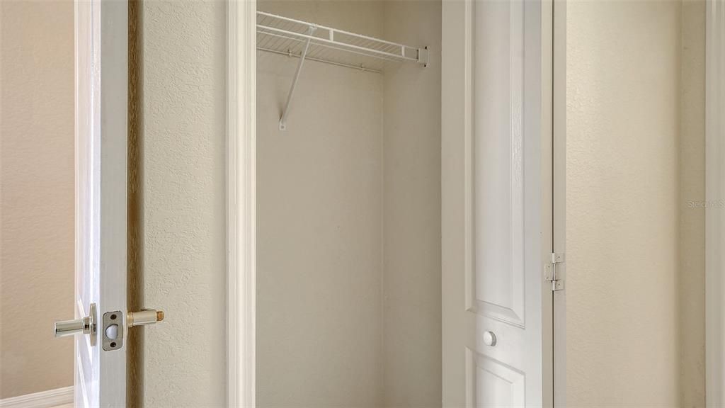 For Sale: $248,900 (2 beds, 2 baths, 1226 Square Feet)