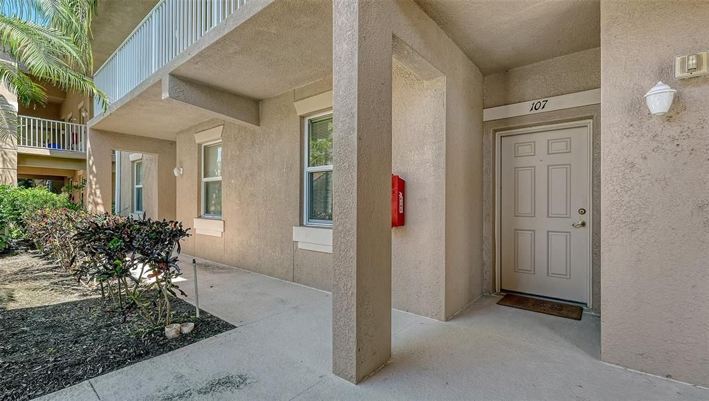 For Sale: $248,900 (2 beds, 2 baths, 1226 Square Feet)