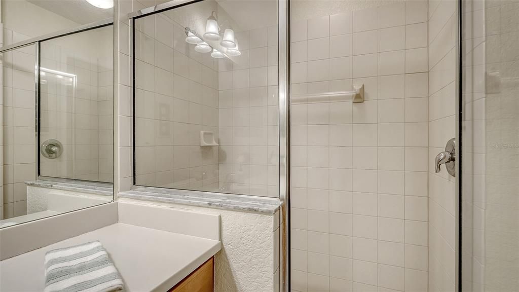 For Sale: $248,900 (2 beds, 2 baths, 1226 Square Feet)