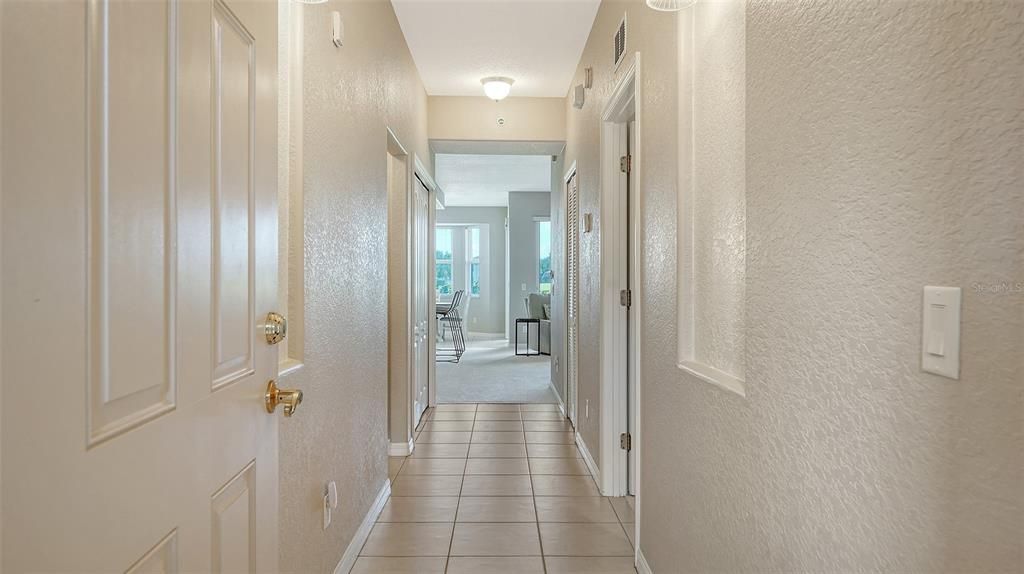 For Sale: $248,900 (2 beds, 2 baths, 1226 Square Feet)