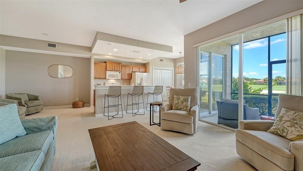 For Sale: $248,900 (2 beds, 2 baths, 1226 Square Feet)