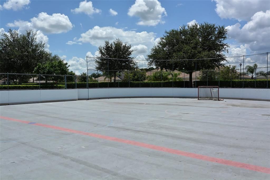 For Sale: $248,900 (2 beds, 2 baths, 1226 Square Feet)