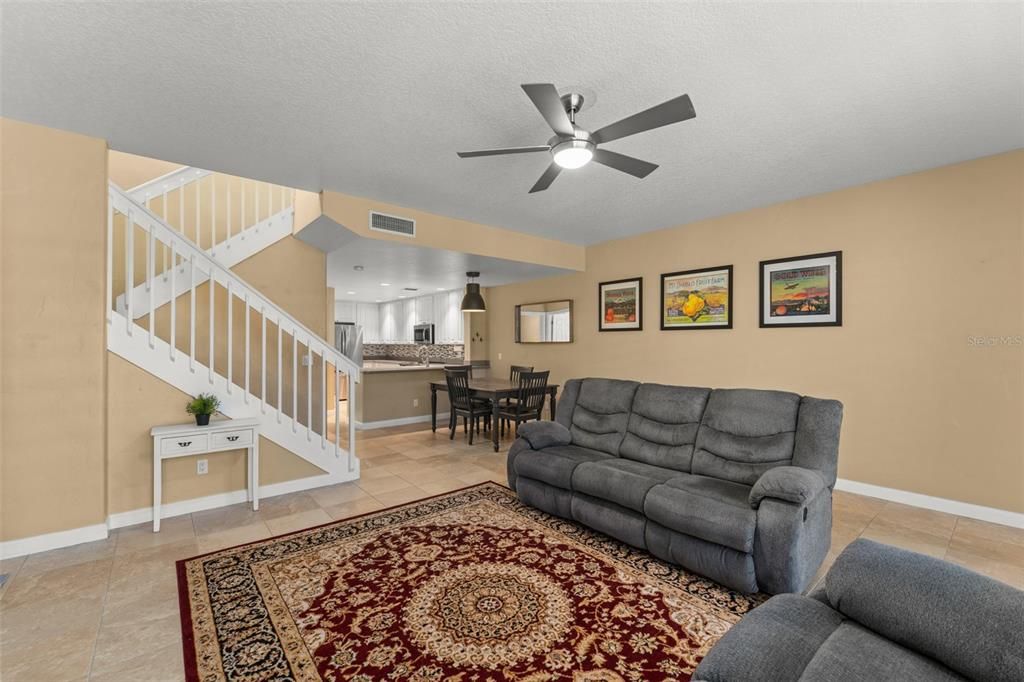 Active With Contract: $469,000 (4 beds, 3 baths, 1810 Square Feet)