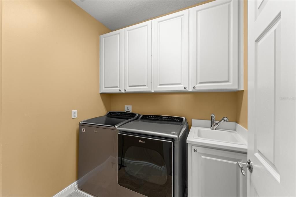 Active With Contract: $469,000 (4 beds, 3 baths, 1810 Square Feet)