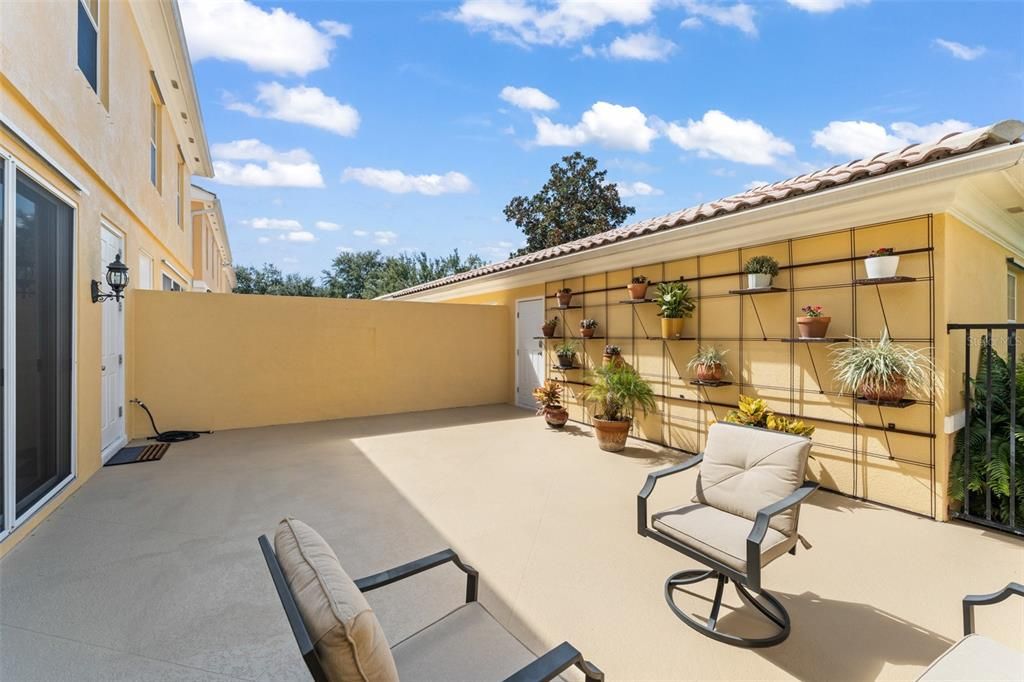 Active With Contract: $469,000 (4 beds, 3 baths, 1810 Square Feet)