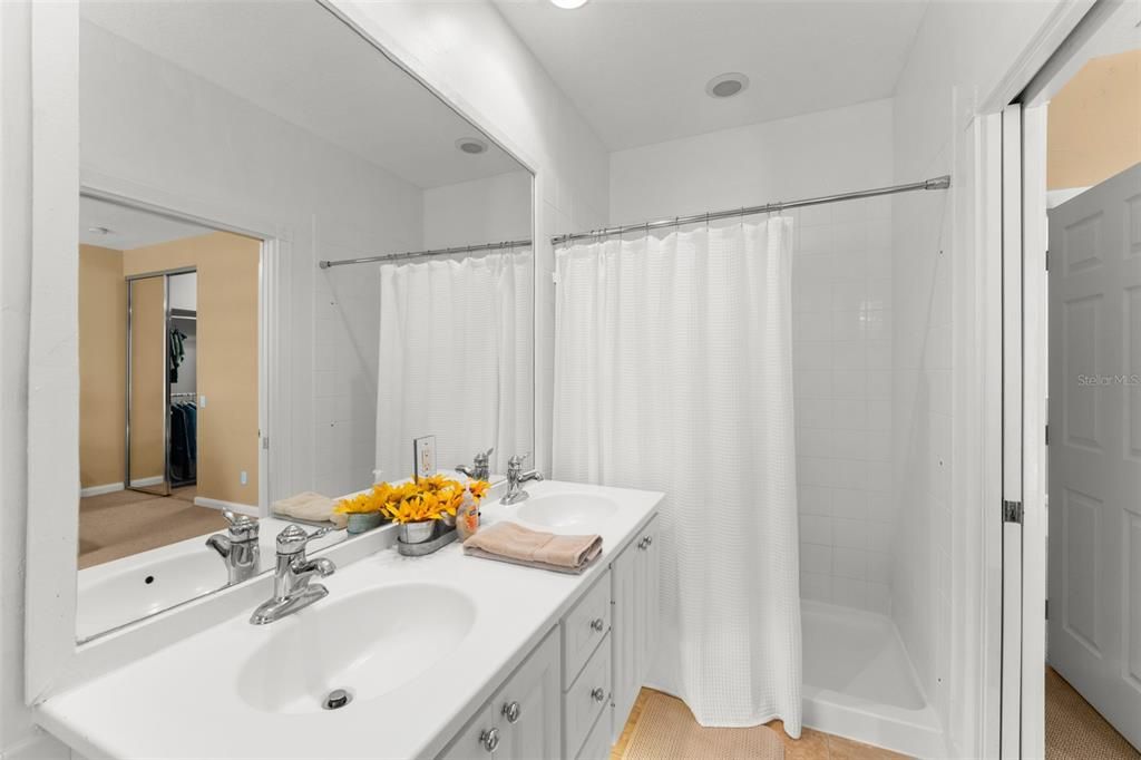 Active With Contract: $469,000 (4 beds, 3 baths, 1810 Square Feet)