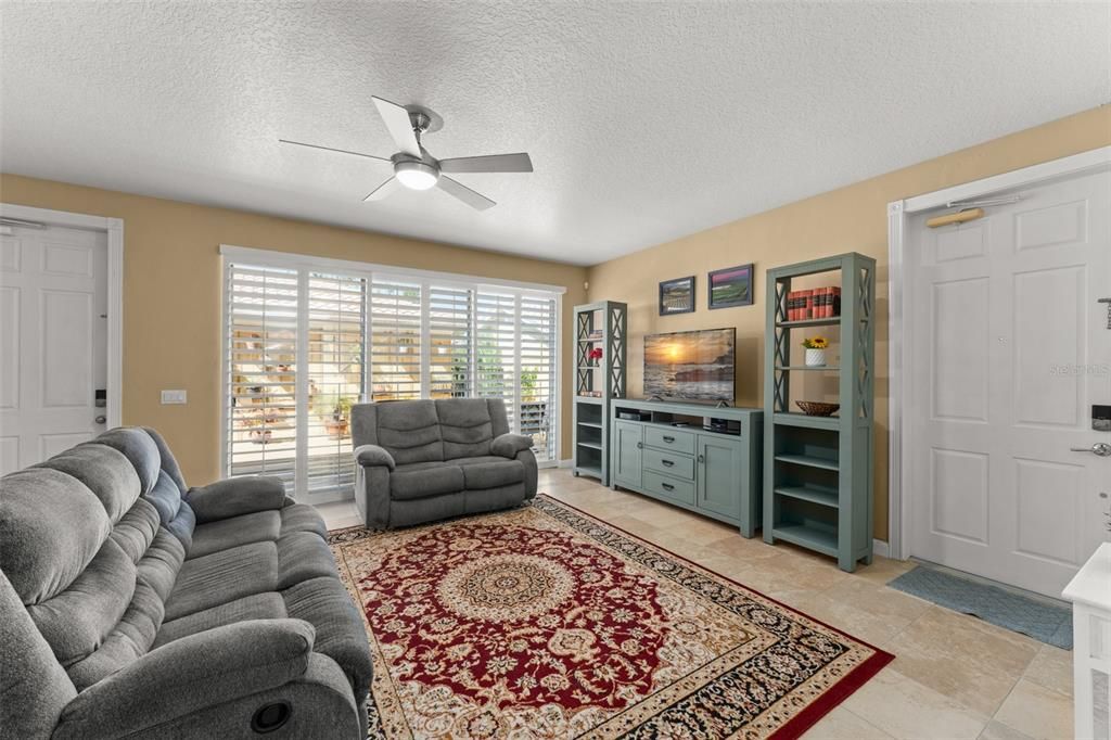 Active With Contract: $469,000 (4 beds, 3 baths, 1810 Square Feet)