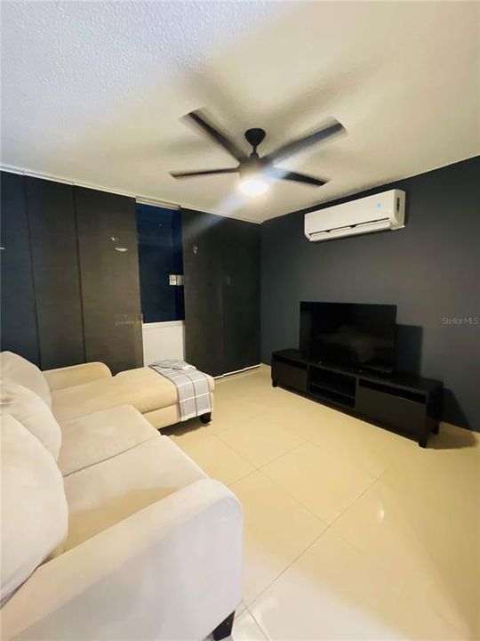 For Rent: $2,600 (3 beds, 2 baths, 1500 Square Feet)