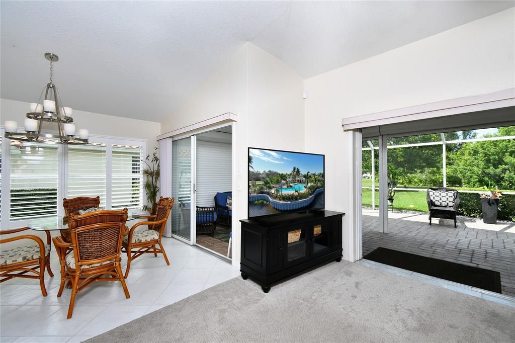 For Sale: $337,500 (3 beds, 2 baths, 1729 Square Feet)