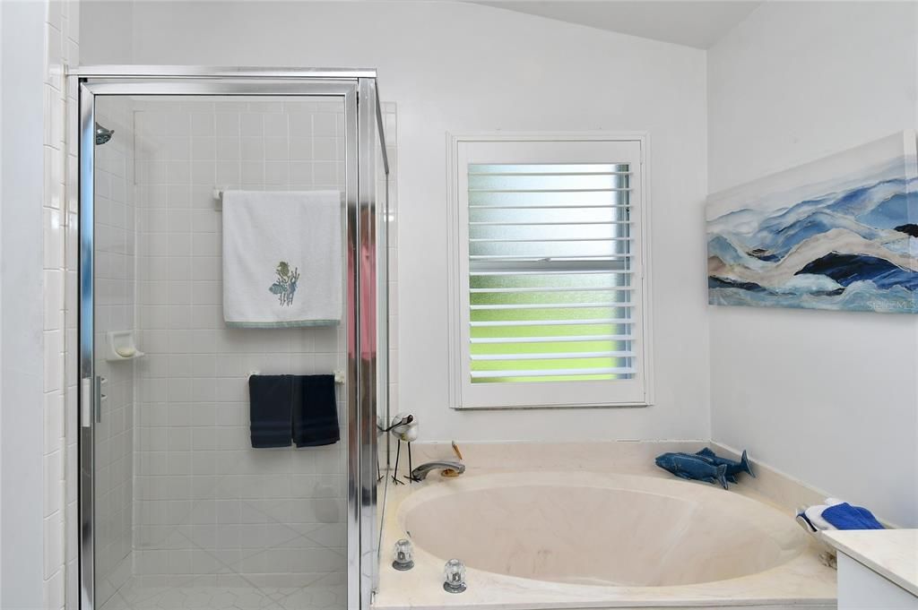 For Sale: $337,500 (3 beds, 2 baths, 1729 Square Feet)