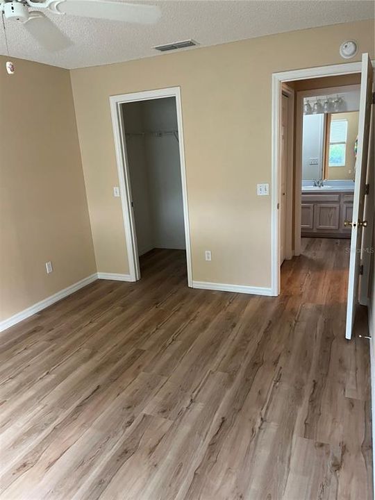 出租: $2,200 (2 贝兹, 2 浴室, 1248 平方英尺)