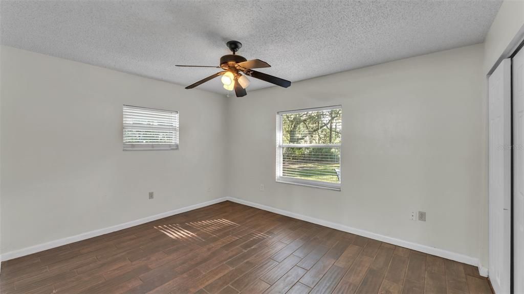 待售: $335,000 (3 贝兹, 2 浴室, 1604 平方英尺)