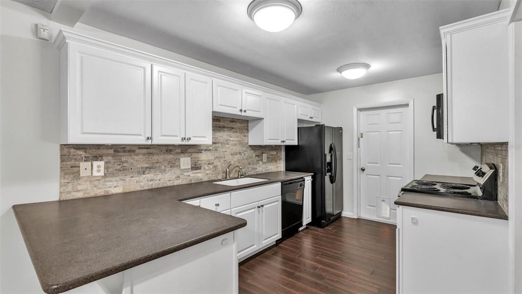 待售: $335,000 (3 贝兹, 2 浴室, 1604 平方英尺)