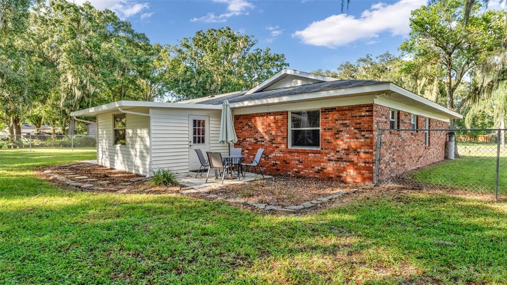 待售: $335,000 (3 贝兹, 2 浴室, 1604 平方英尺)