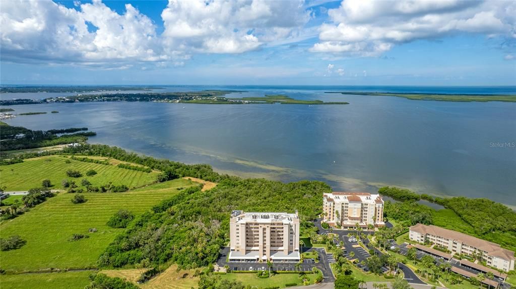 For Sale: $399,900 (3 beds, 2 baths, 1349 Square Feet)