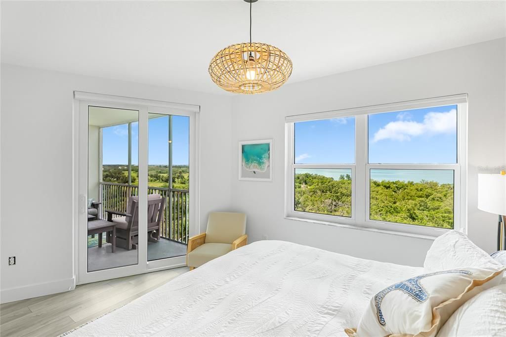 For Sale: $399,900 (3 beds, 2 baths, 1349 Square Feet)