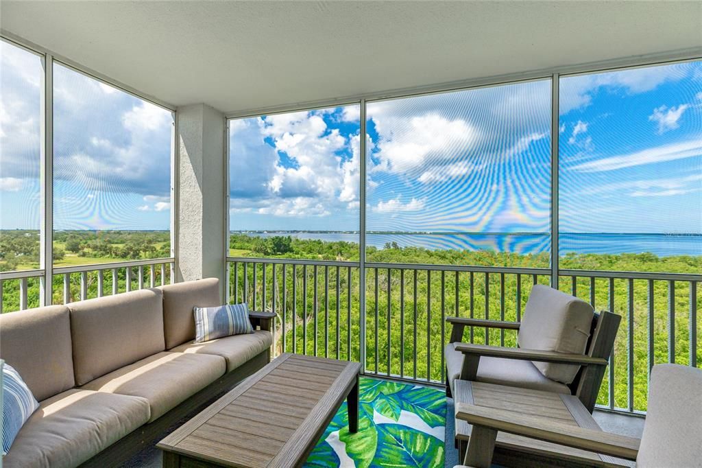 For Sale: $399,900 (3 beds, 2 baths, 1349 Square Feet)