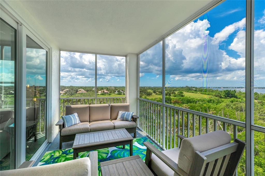 For Sale: $399,900 (3 beds, 2 baths, 1349 Square Feet)