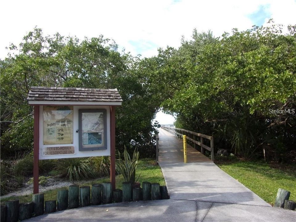 For Sale: $399,900 (3 beds, 2 baths, 1349 Square Feet)