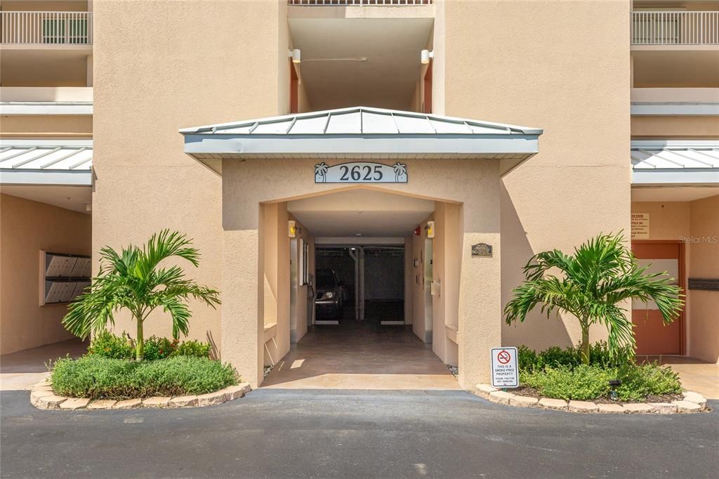 For Sale: $399,900 (3 beds, 2 baths, 1349 Square Feet)