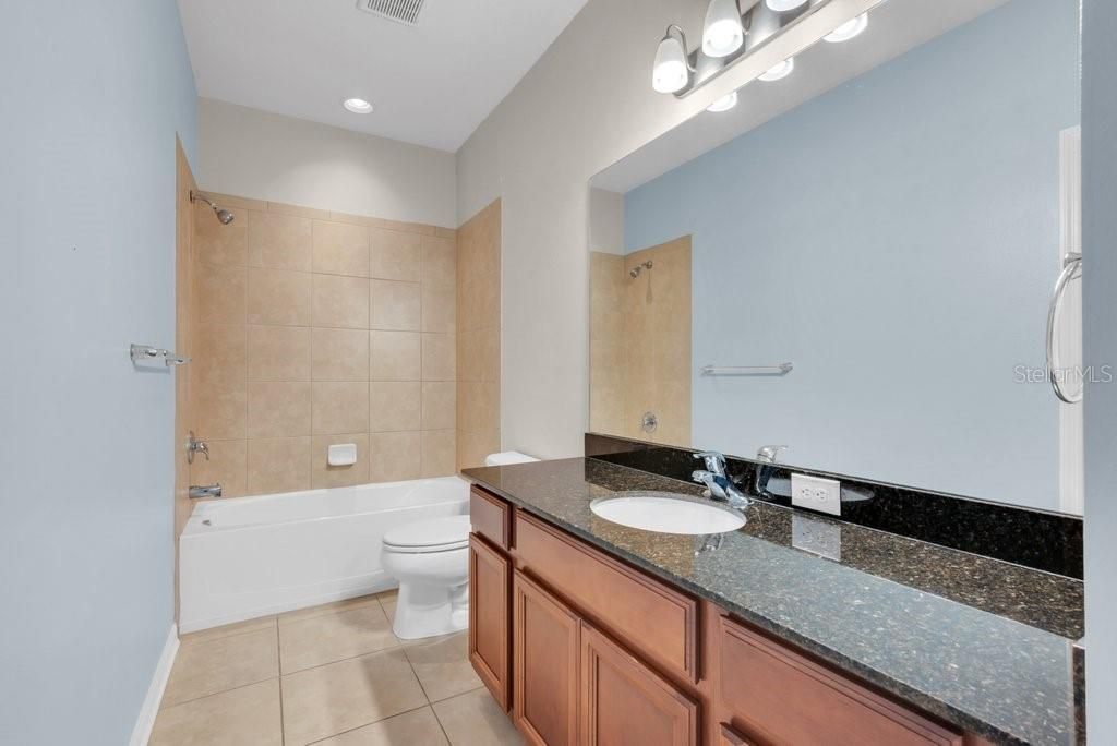 En Venta: $775,000 (5 camas, 4 baños, 3560 Pies cuadrados)