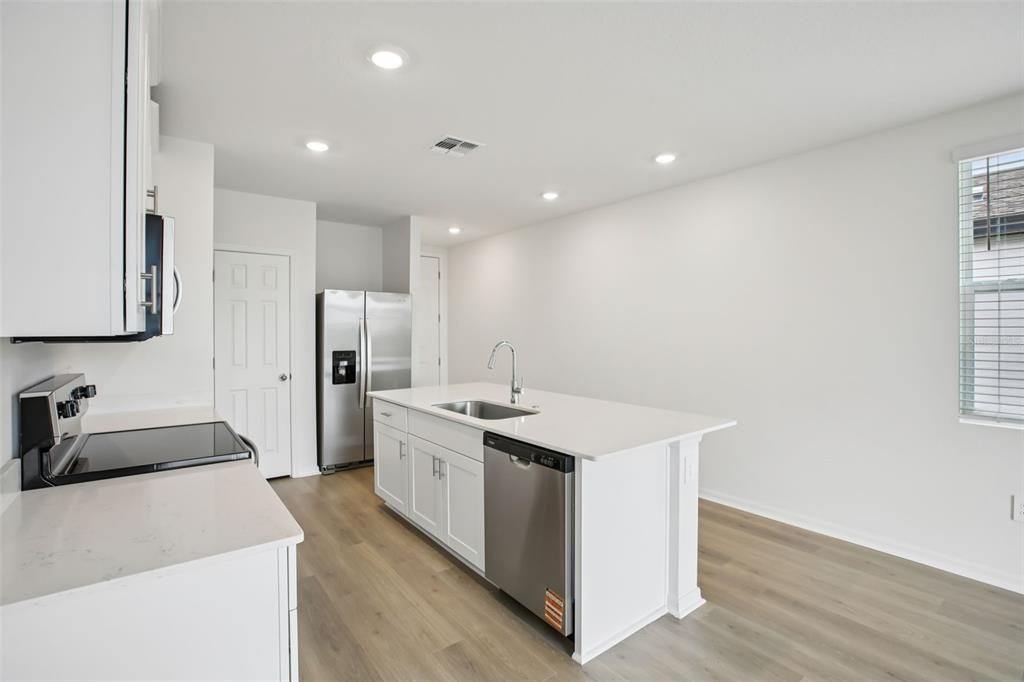 En Venta: $266,900 (3 camas, 2 baños, 1269 Pies cuadrados)