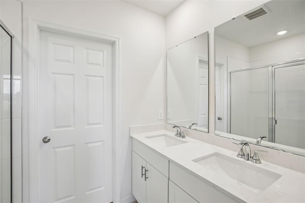 En Venta: $266,900 (3 camas, 2 baños, 1269 Pies cuadrados)