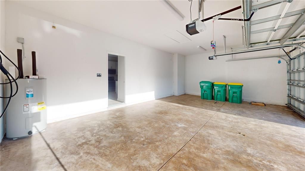 For Rent: $2,675 (4 beds, 3 baths, 2264 Square Feet)