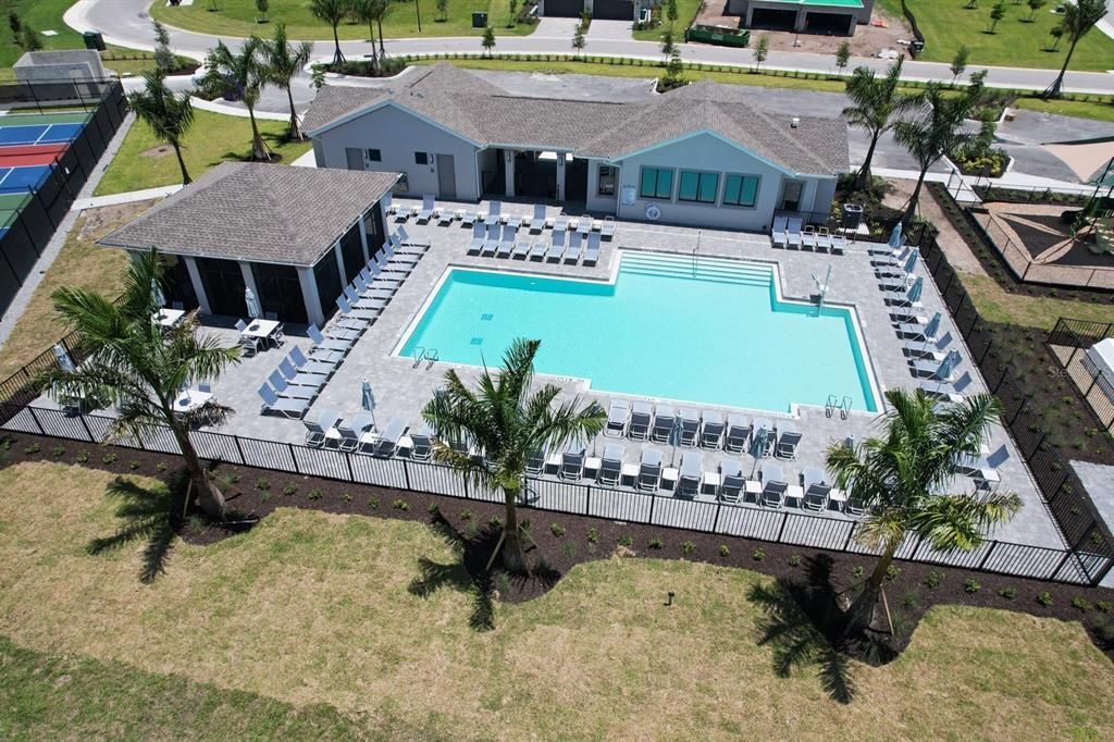 For Rent: $2,675 (4 beds, 3 baths, 2264 Square Feet)