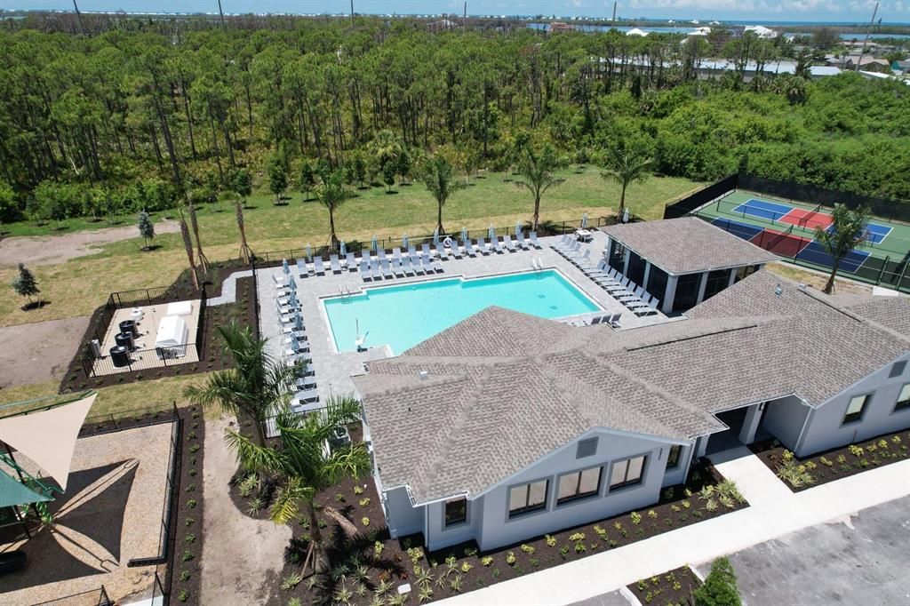 For Rent: $2,675 (4 beds, 3 baths, 2264 Square Feet)