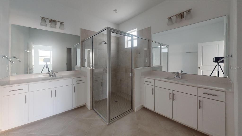 For Rent: $2,675 (4 beds, 3 baths, 2264 Square Feet)